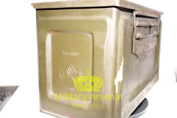 WWII U.S. Army ammunition box | Military Arsenal