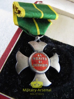 Regia Guardia di Finanza croce 16 anni di servizio | Military Arsenal
