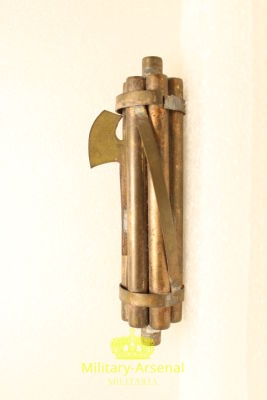 Puntale P.N.F. per asta o labaro. | Military Arsenal