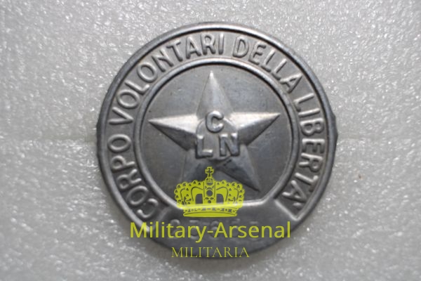 C.L.N. Distintivo Corpo Volontari della Libertà Partigiani | Military Arsenal