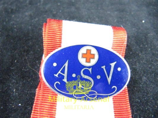 Croce Rossa Italiana medaglia e distintivo infermiera Imola | Military Arsenal