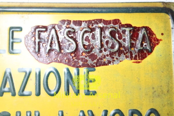 Targa litografata Fascista assistenza Sanitaria. | Military Arsenal