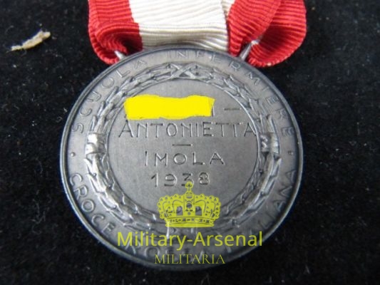 Croce Rossa Italiana medaglia e distintivo infermiera Imola | Military Arsenal