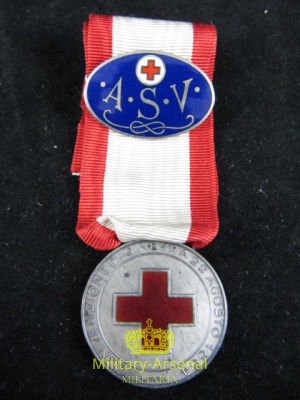 Croce Rossa Italiana medaglia e distintivo infermiera Imola | Military Arsenal