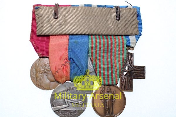 WWII Medaglia Divisione corazzata ariete 1941 | Military Arsenal