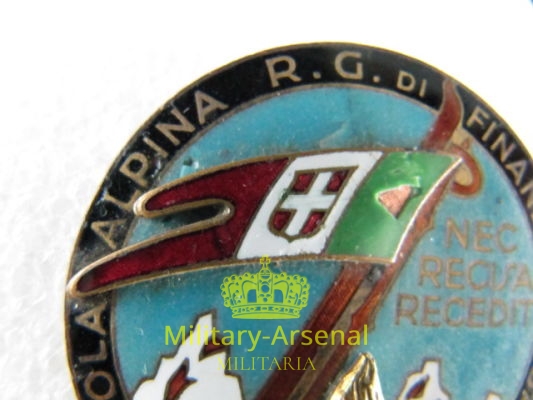 Regia Guardia di Finanza Scuola Alpina Predazzo | Military Arsenal