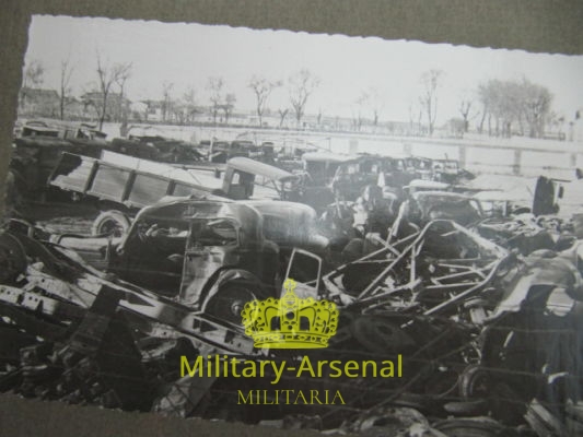 Guerra di Spagna album Fotografico Parco Automobilistico | Military Arsenal