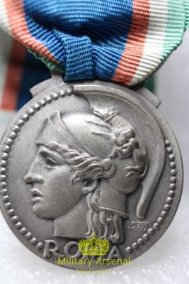 Medaglia fasci all'estero colonie estive 1933 | Military Arsenal