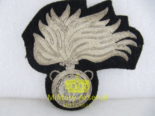 Reali Carabinieri fregio per copricapo | Military Arsenal