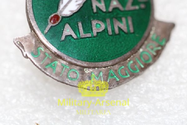 Raro distintivo Associazione Nazionale Alpini "STATO MAGGIORE" | Military Arsenal