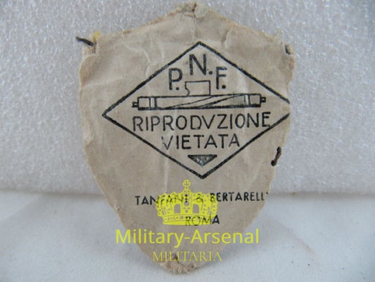 PNF scudetto da petto Direttorio Fascio Rionale Fascista | Military Arsenal