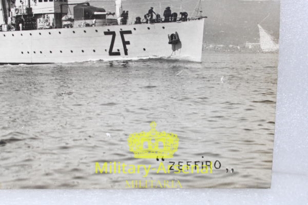 Regia Marina medaglia e foto Regio Cacciatorpediniere Zeffiro | Military Arsenal